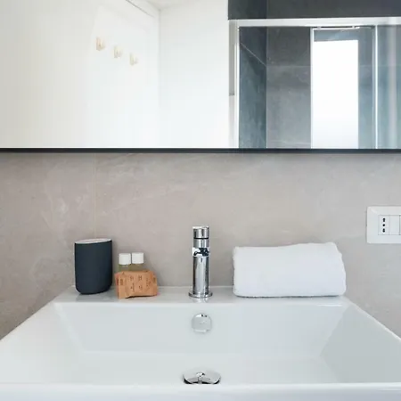 Lejlighed Beautiful 1 Bed Apt, Sleeps 4 Nr Centro *